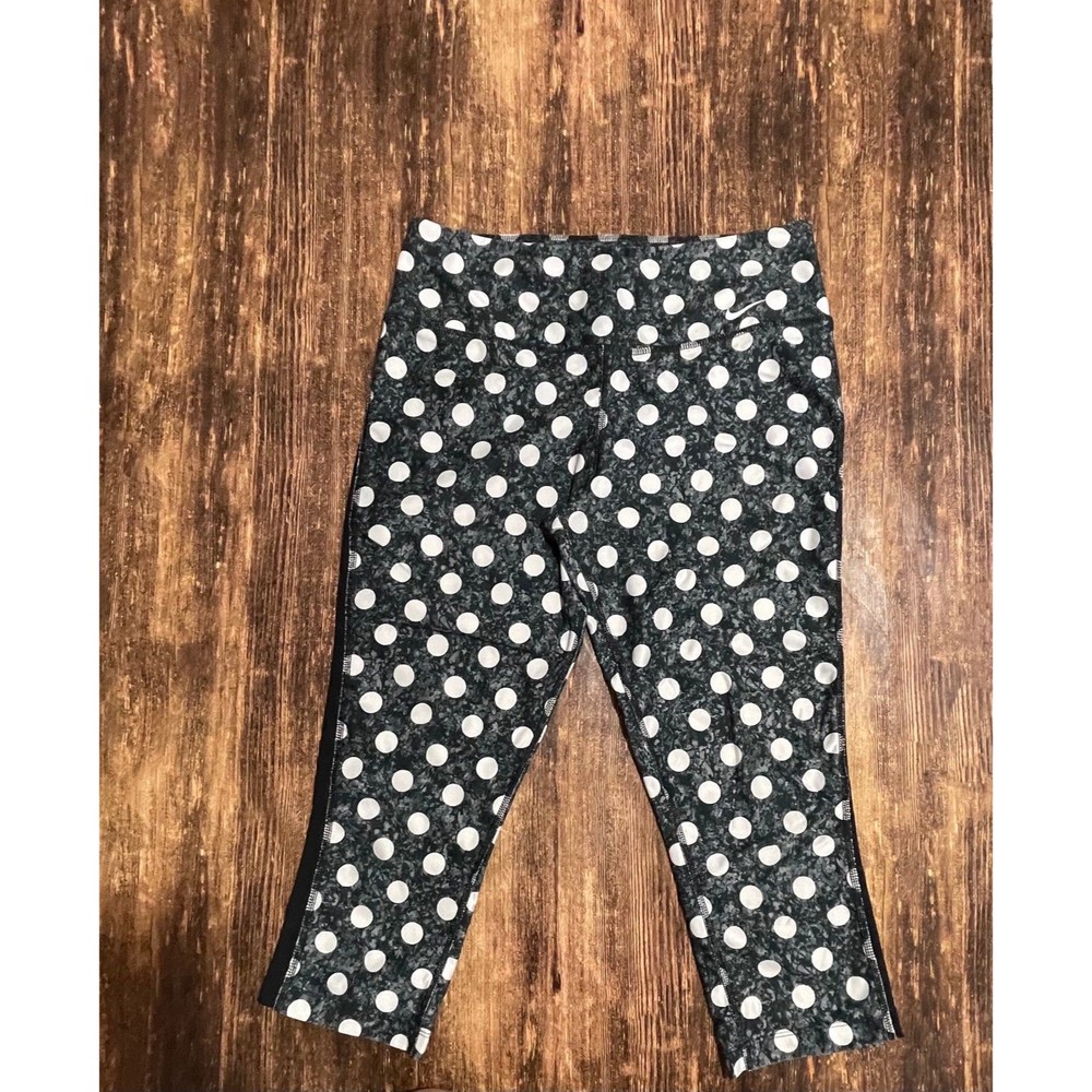 Nike Women’s Dri Fit Cropped Compression Leggings size MEDIUM